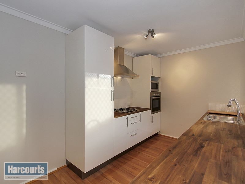 86 Glenbawn Drive, South Lake WA 6164