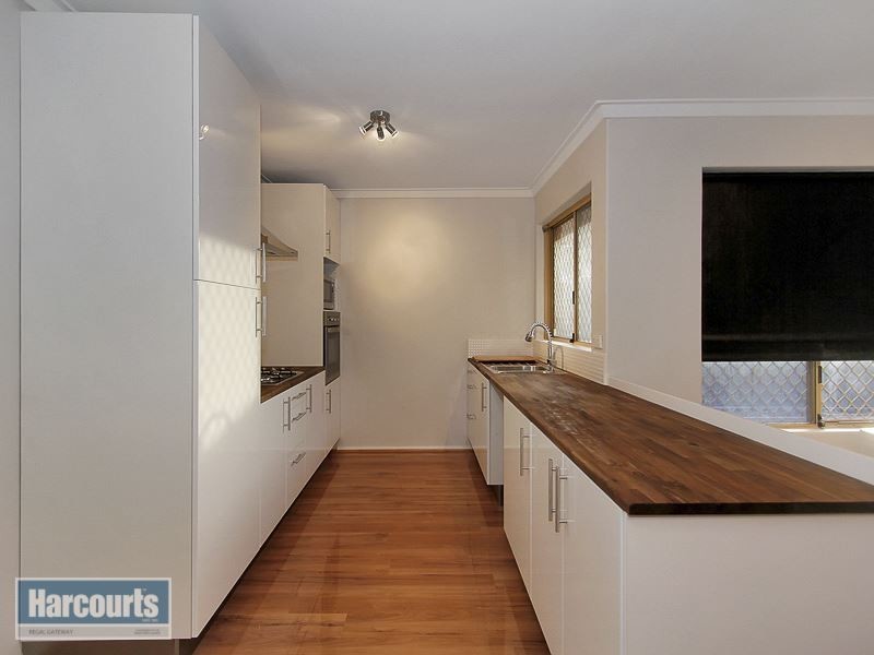 86 Glenbawn Drive, South Lake WA 6164