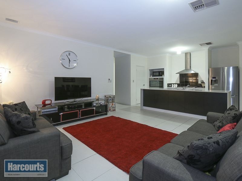 30 Drysdale Gardens, Wandi WA 6167