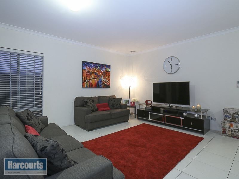 30 Drysdale Gardens, Wandi WA 6167