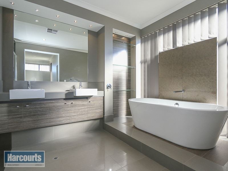 7 Bremer Way, Success WA 6164