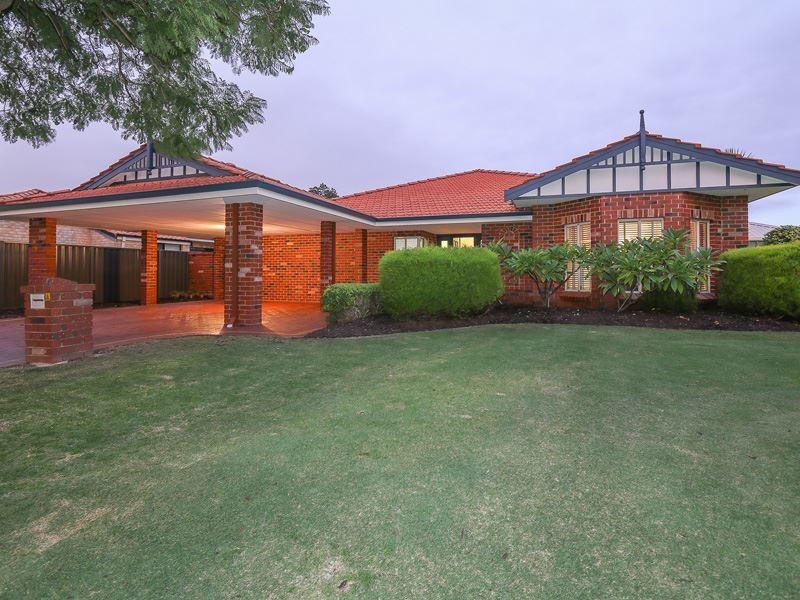 5 St Claire Gardens, Atwell WA 6164