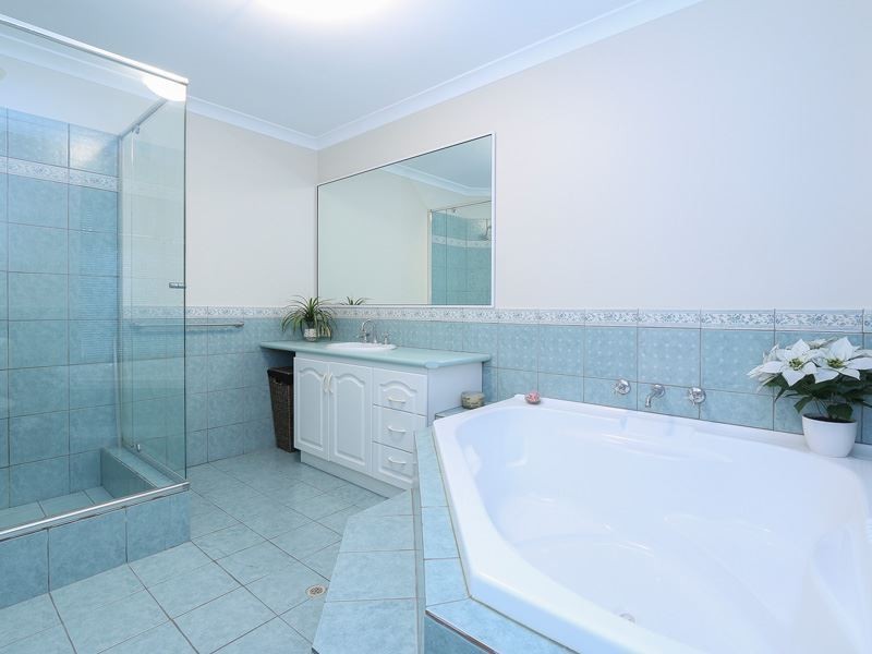 5 St Claire Gardens, Atwell WA 6164