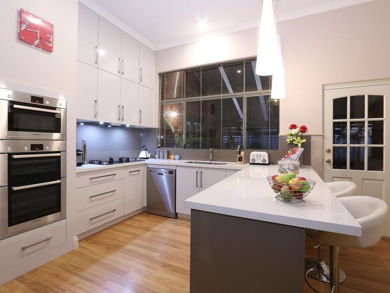 5 St Claire Gardens, Atwell WA 6164