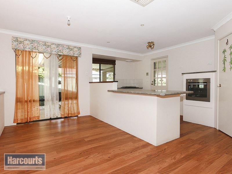 14 Barcroft Court, Atwell WA 6164