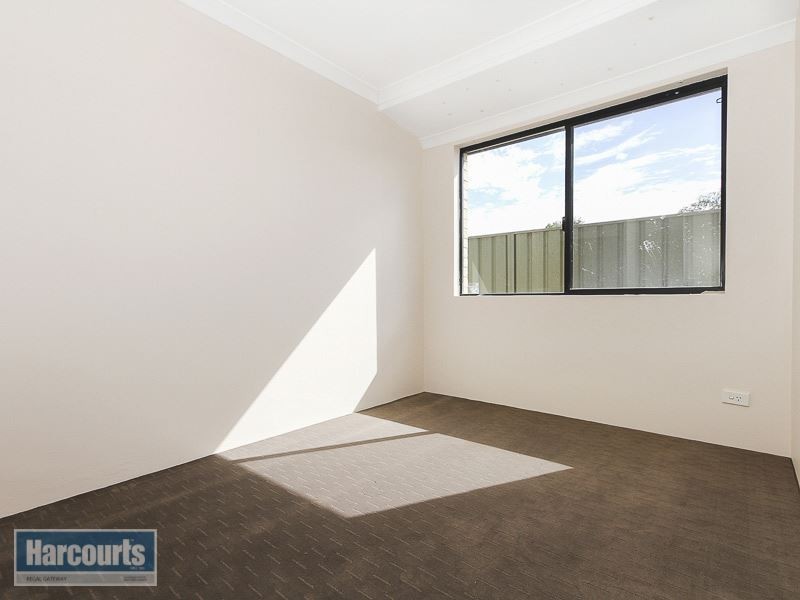 14 Barcroft Court, Atwell WA 6164