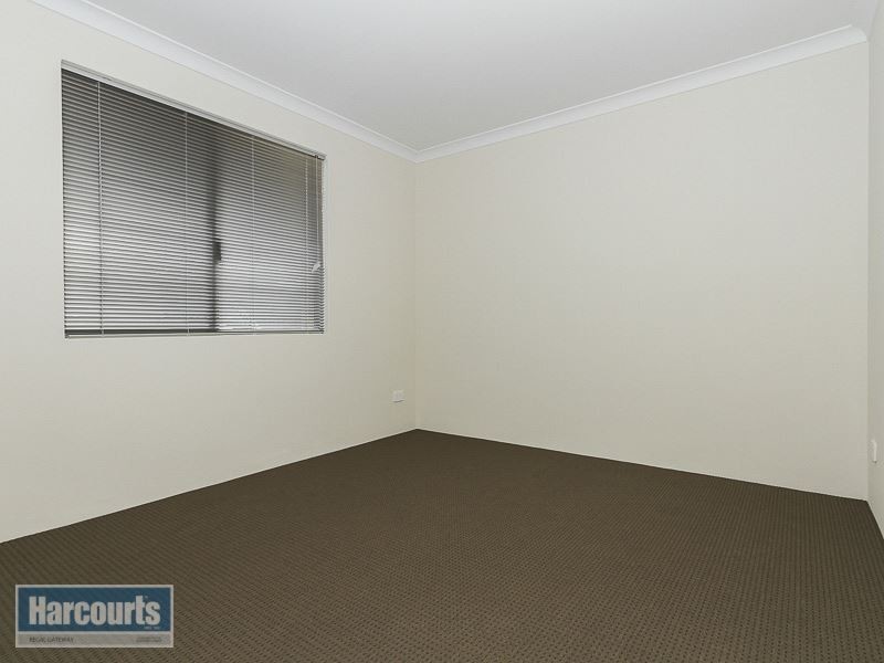 4 Venus Lane, Wandi WA 6167