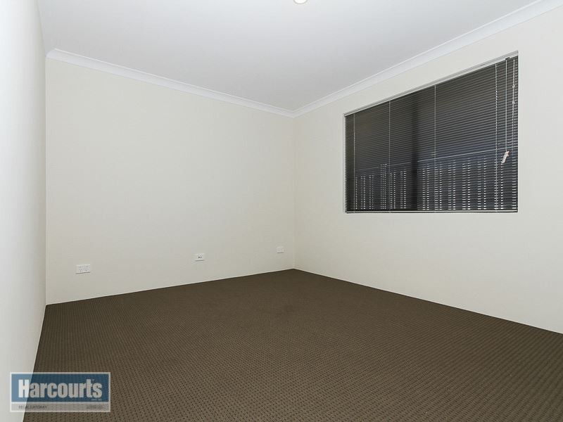 4 Venus Lane, Wandi WA 6167