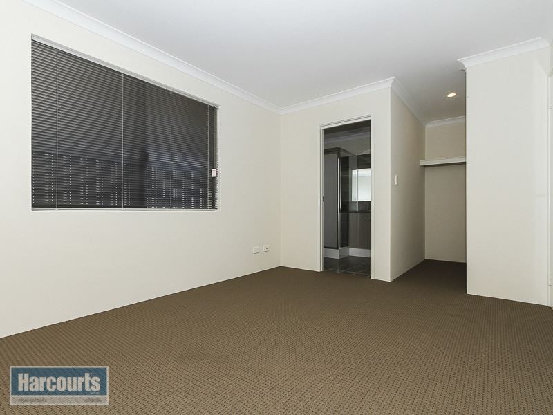 4 Venus Lane, Wandi WA 6167