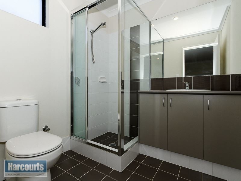 4 Venus Lane, Wandi WA 6167