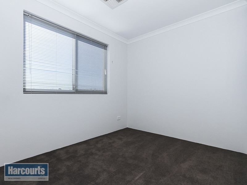 12 Affable Way, Atwell WA 6164