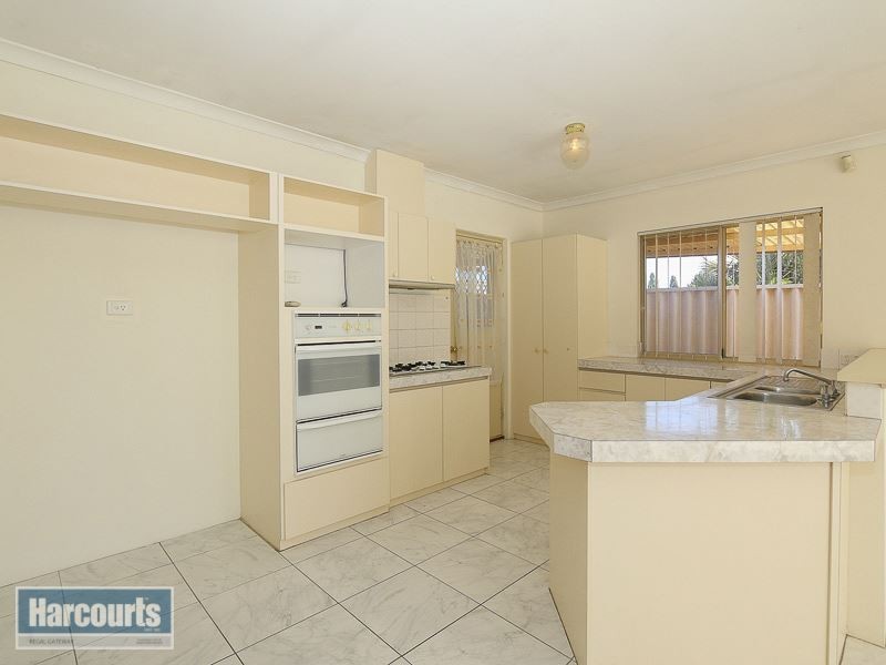 15 Carlhausen Close, Atwell WA 6164