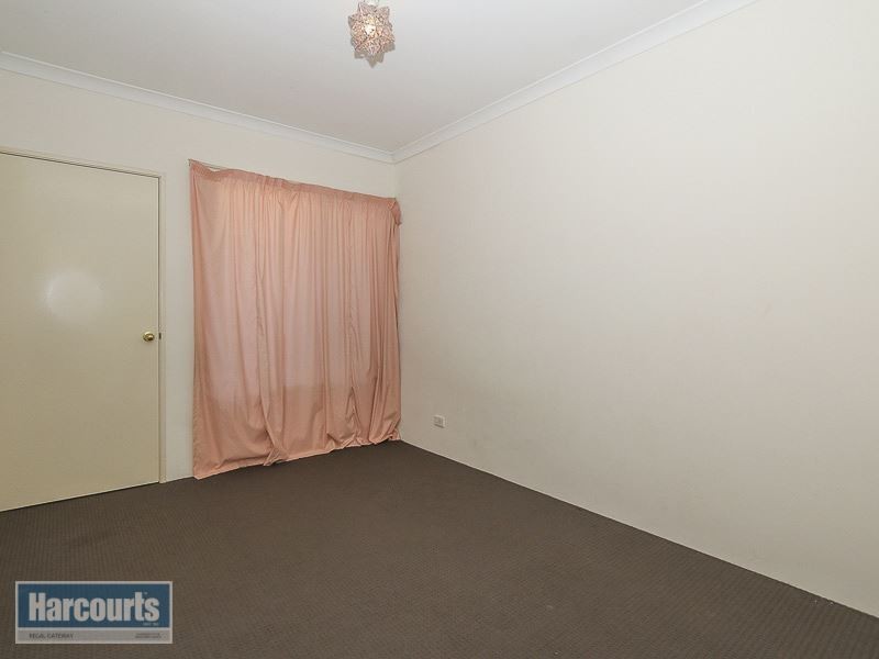 15 Carlhausen Close, Atwell WA 6164