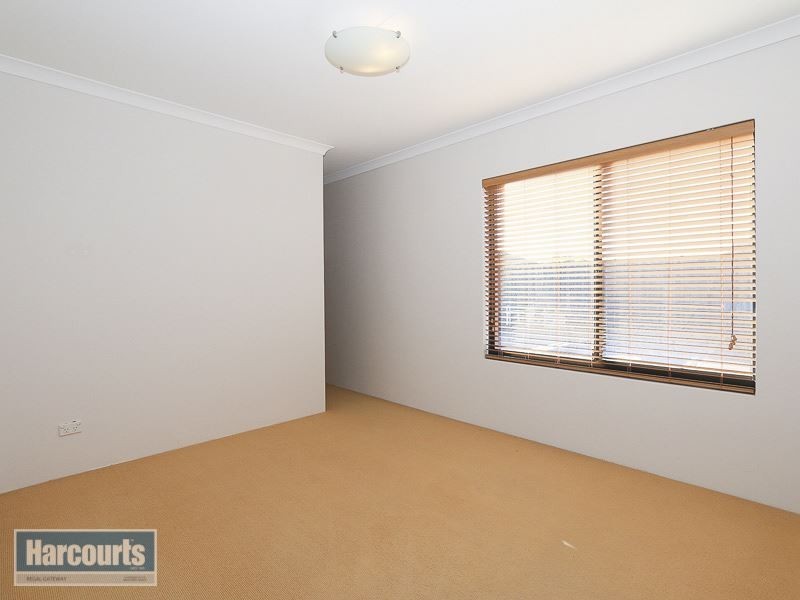 80 Harmony Avenue, Atwell WA 6164