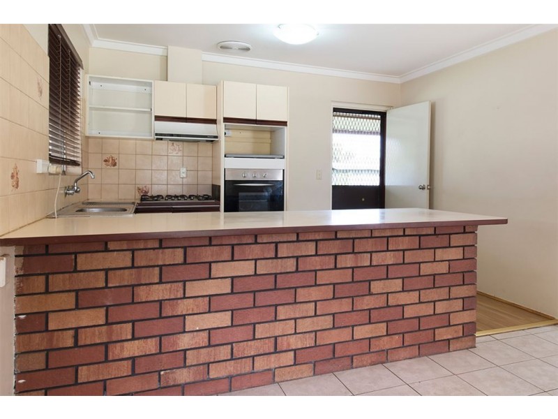 9 Elanora road, Armadale WA 6112