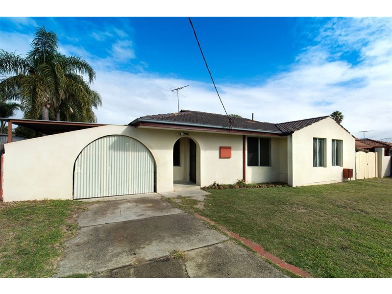 9 Elanora road, Armadale WA 6112