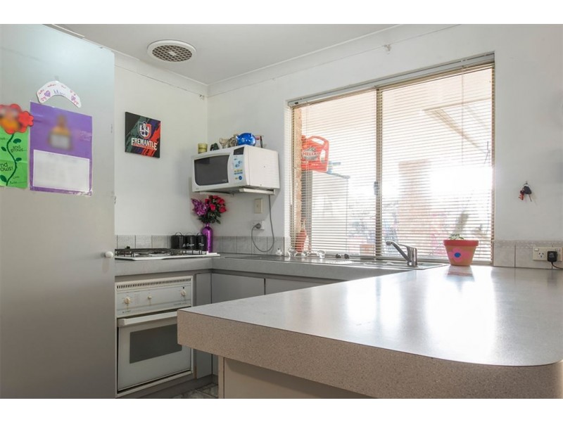 157 Seville Drive, Seville Grove WA 6112