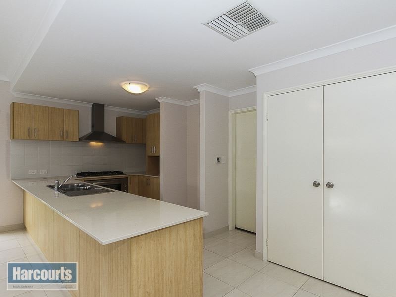 40 Botany Parade, Hammond Park WA 6164