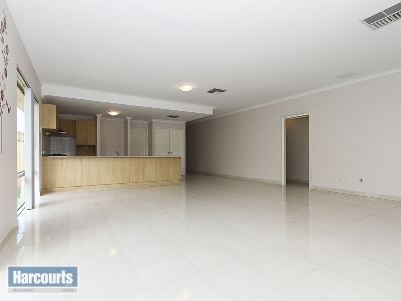40 Botany Parade, Hammond Park WA 6164