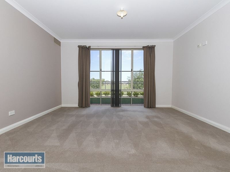 40 Botany Parade, Hammond Park WA 6164