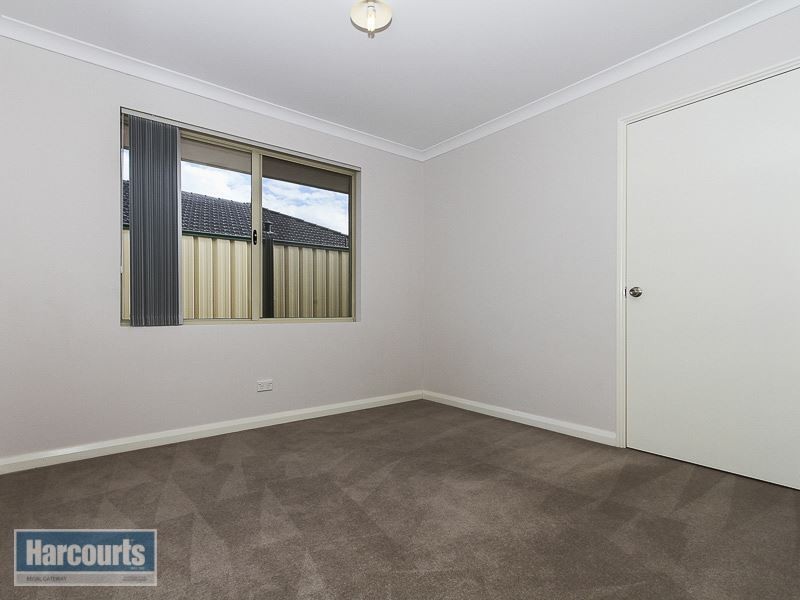 40 Botany Parade, Hammond Park WA 6164