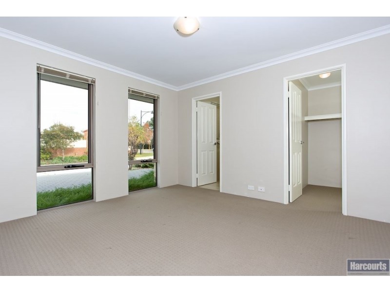 1B Dionysus Terrace, Atwell WA 6164