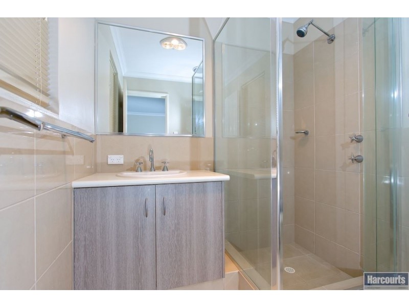 1B Dionysus Terrace, Atwell WA 6164
