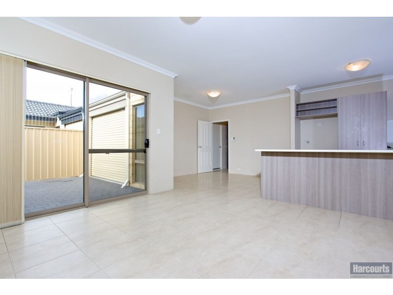 1B Dionysus Terrace, Atwell WA 6164
