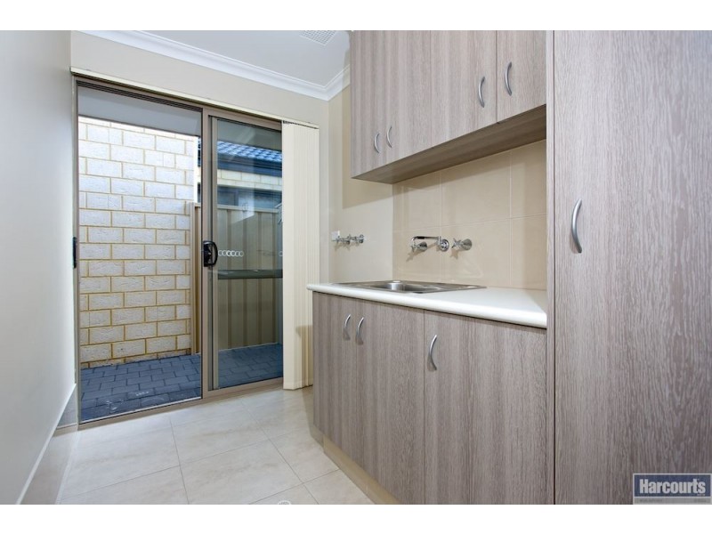 1B Dionysus Terrace, Atwell WA 6164