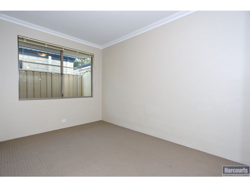1B Dionysus Terrace, Atwell WA 6164