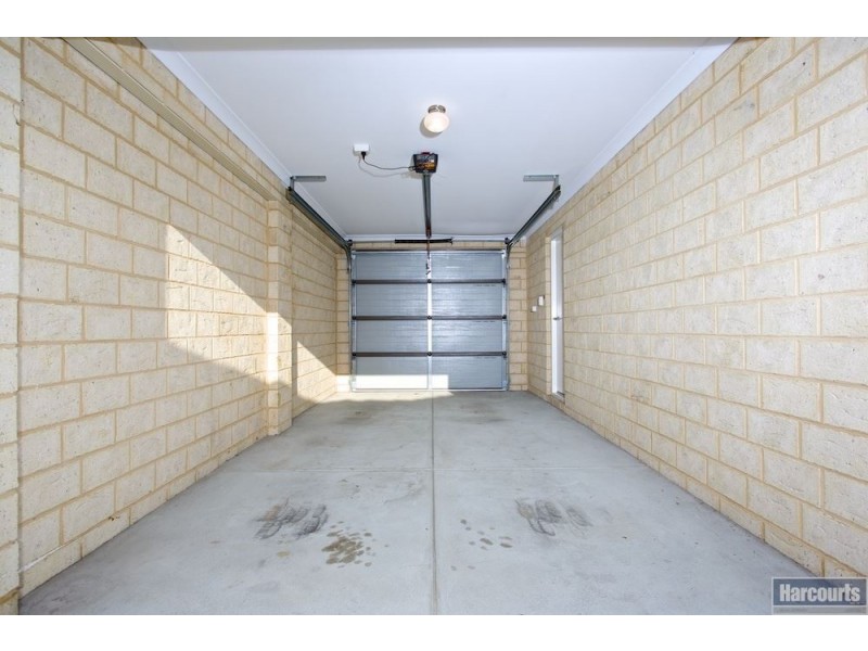1B Dionysus Terrace, Atwell WA 6164