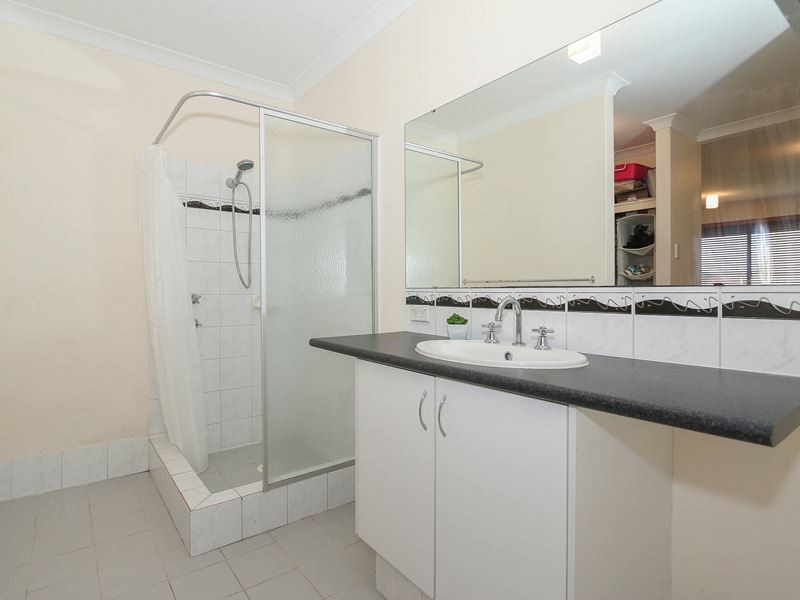 376 Wentworth Parade, Success WA 6164