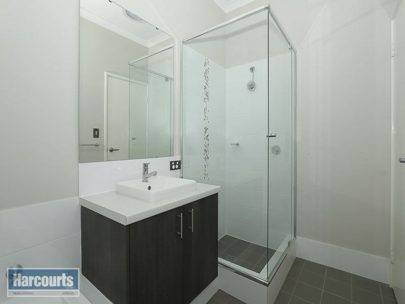 7 Geikie Glade, Wandi WA 6167