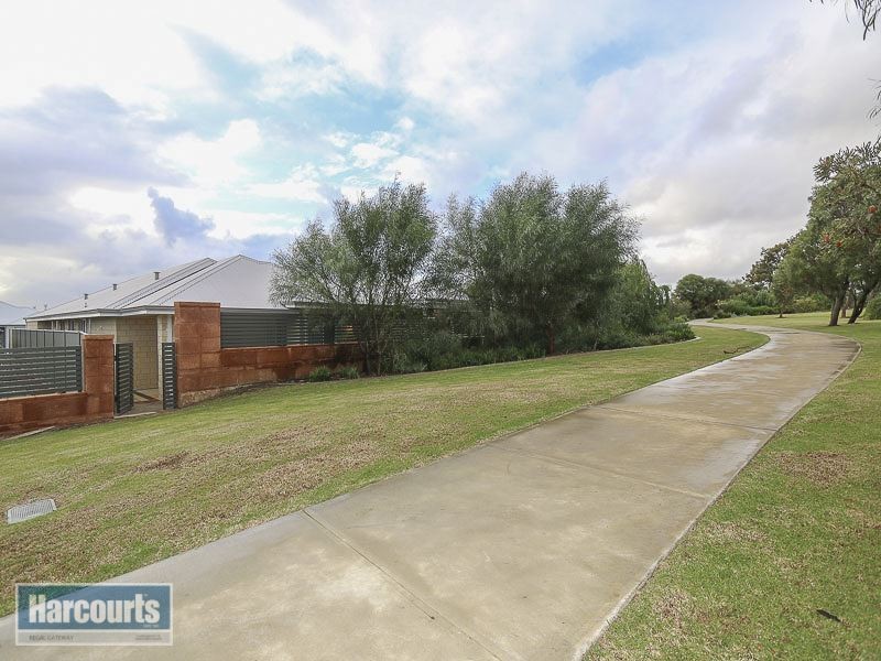 25 Apostles Corner, Wandi WA 6167