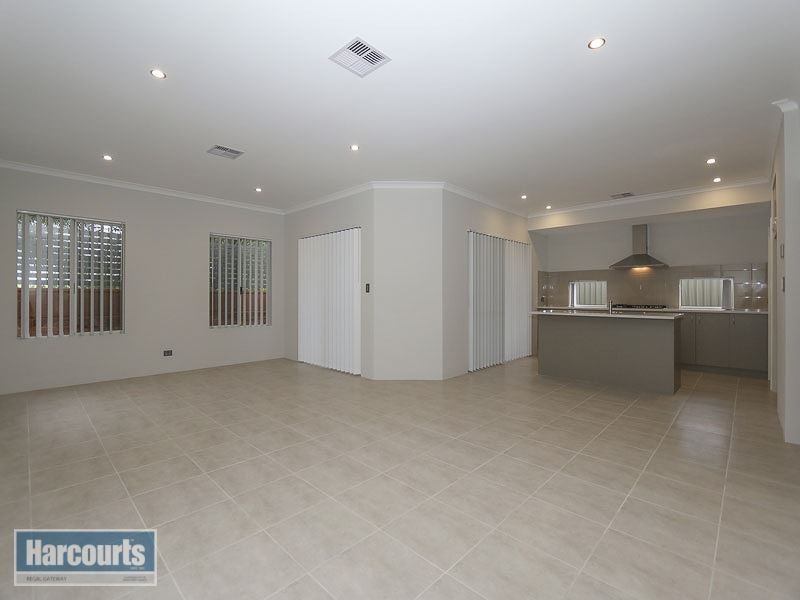 25 Apostles Corner, Wandi WA 6167