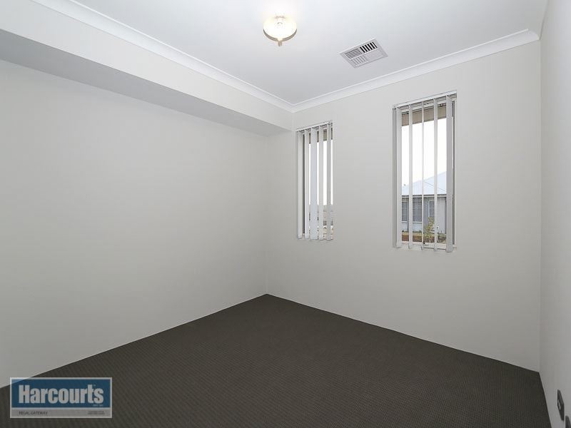 25 Apostles Corner, Wandi WA 6167