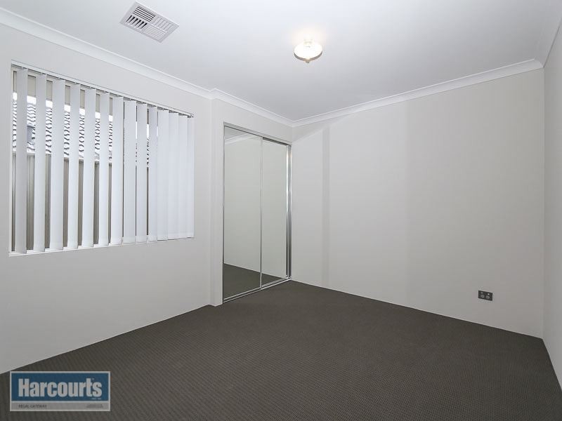 25 Apostles Corner, Wandi WA 6167