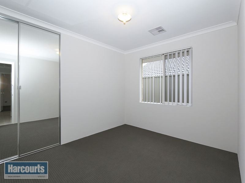 25 Apostles Corner, Wandi WA 6167