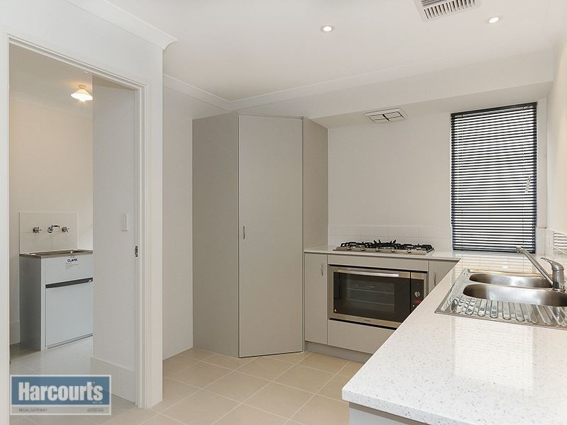 36 Goldfields Loop, Wandi WA 6167