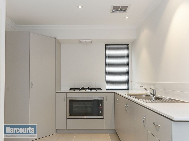 36 Goldfields Loop, Wandi WA 6167