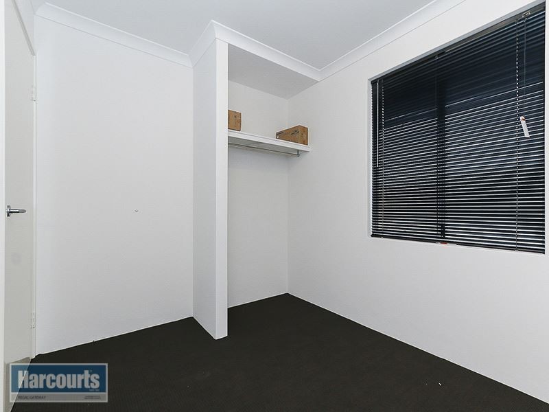 36 Goldfields Loop, Wandi WA 6167