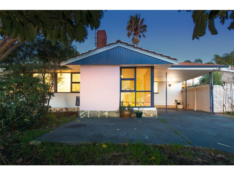 6 Bolingbroke Street, Spearwood WA 6163