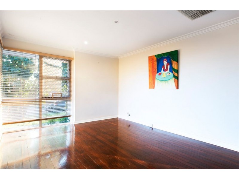 6 Bolingbroke Street, Spearwood WA 6163