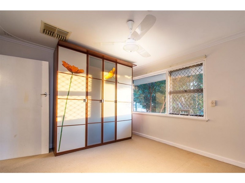 6 Bolingbroke Street, Spearwood WA 6163