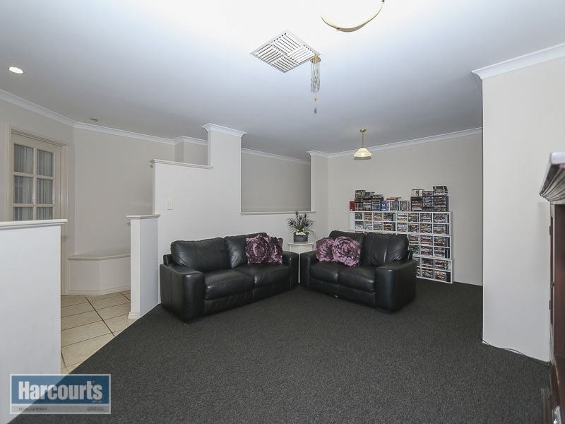 95 East Chuchill Avenue, Beeliar WA 6164