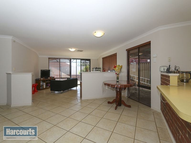 95 East Chuchill Avenue, Beeliar WA 6164