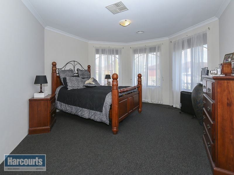 95 East Chuchill Avenue, Beeliar WA 6164