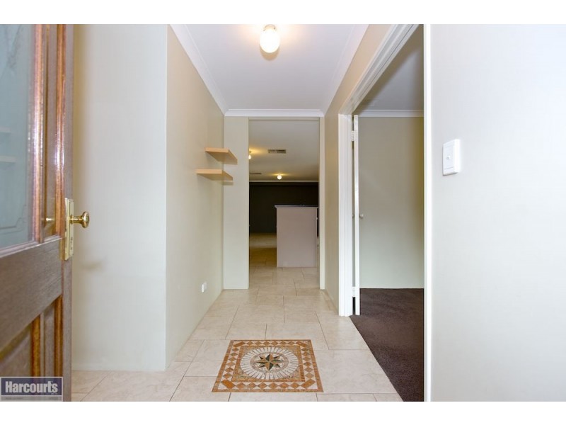30 Lansdowne Entrance, Canning Vale WA 6155