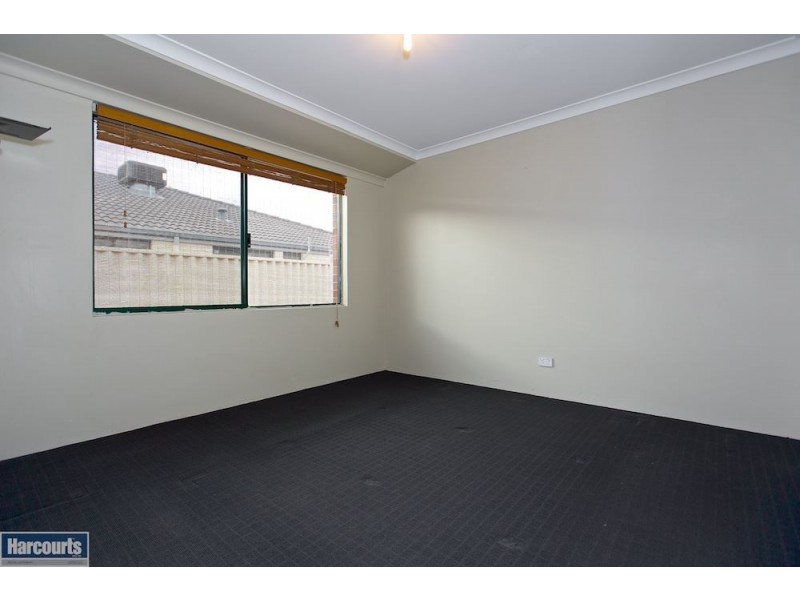 30 Lansdowne Entrance, Canning Vale WA 6155