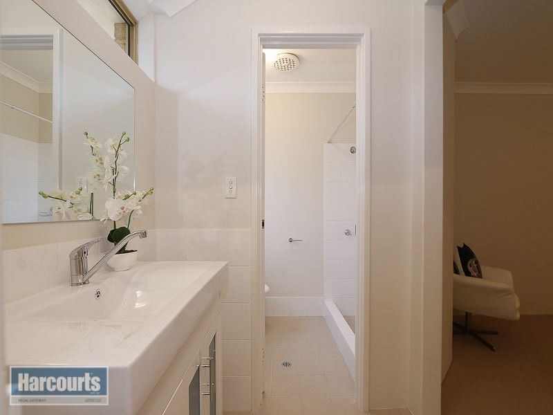 28 Barcombe Way, Leeming WA 6149